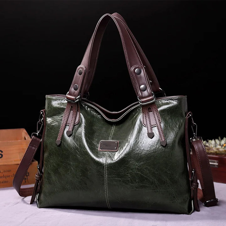 Adore |  Ledertasche